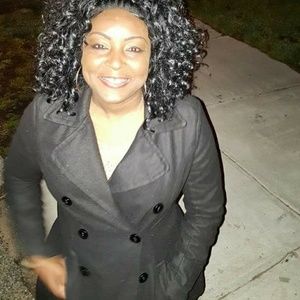 Meet your Posher, Beverly